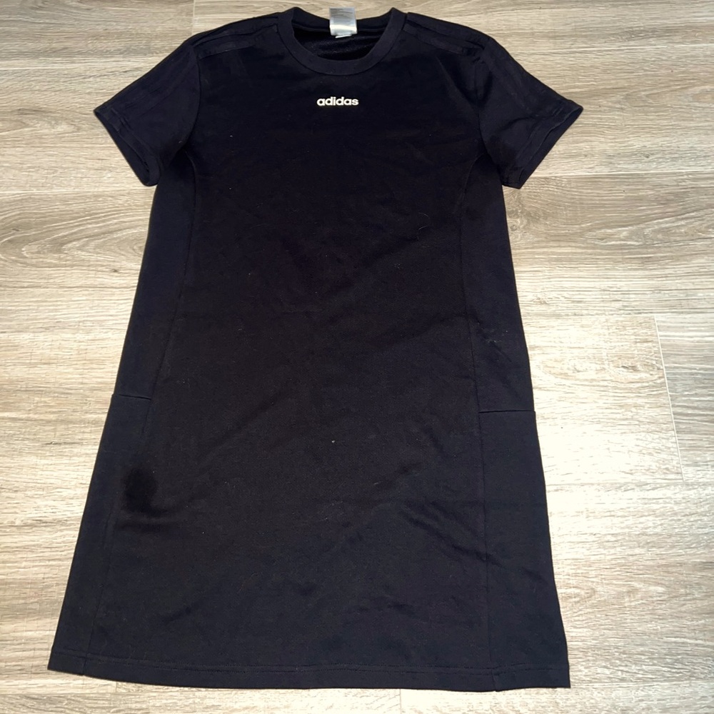 Adidas short sleeve dress